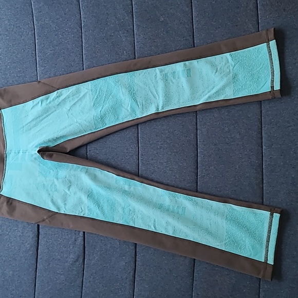 UNDER ARMOUR LEGGINGS SIZE XS - Picture 1 of 5